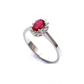White gold ring with diamond 0.10 ct and ruby 0.54 ct