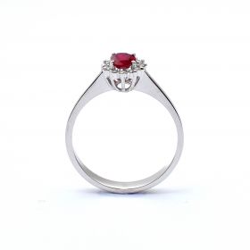 White gold ring with diamond 0.10 ct and ruby 0.54 ct