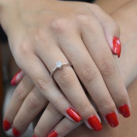 Годежен пръстен от бяло злато с диамант 0.23 ct