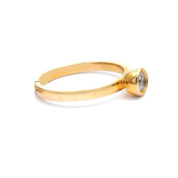 Pierścionek zaręczynowy z 14-karatowego żółtego złota z diamentami 0.31 ct.
