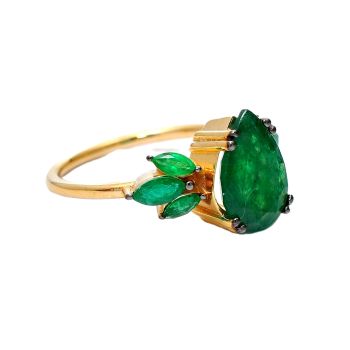 Yellow gold ring with  emerald 2.49 ct