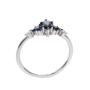 White gold ring with diamonds 0.08 ct and sapphyre 0.40 ct