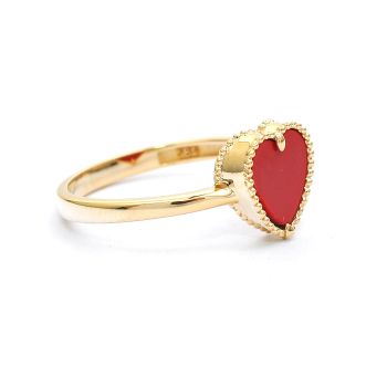 Gold ring with carneol